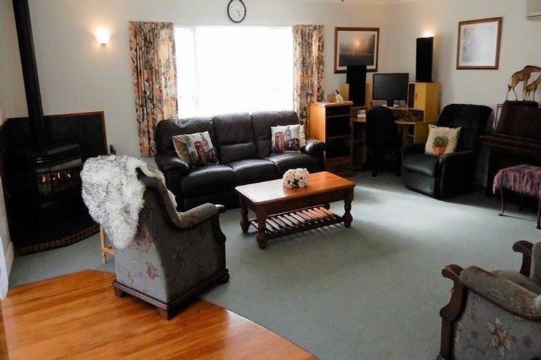 Photo of property in 33 Stewart Street, Aramoho, Whanganui, 4500