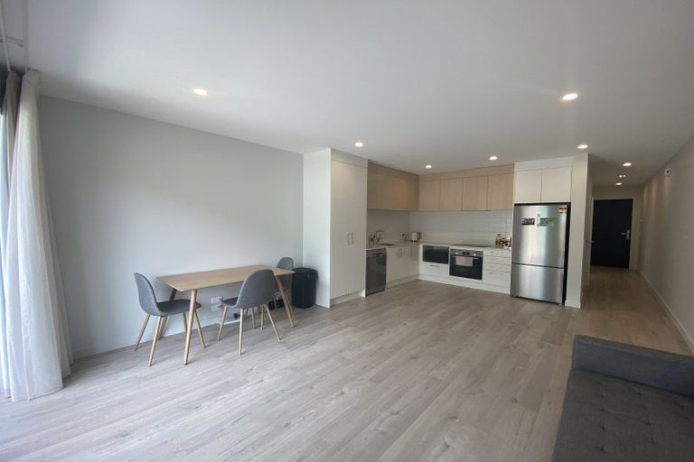 Photo of property in 6 Mcgibbon Lane, Jacks Point, 9371