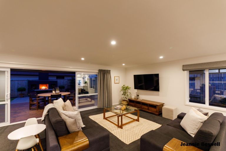 Photo of property in 51 Liberty Grove, Kelvin Grove, Palmerston North, 4414