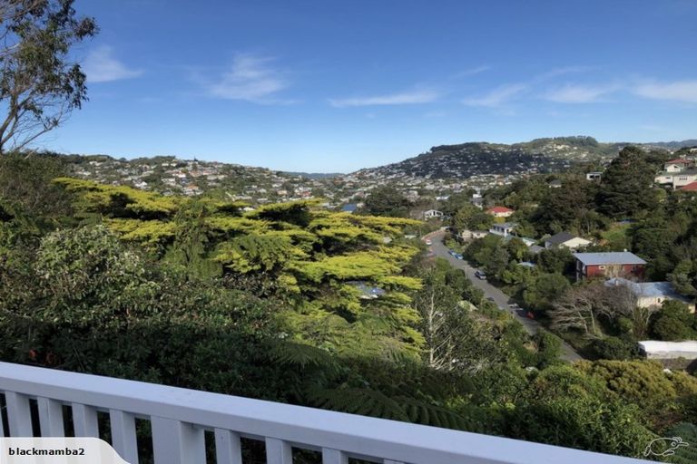 Photo of property in 17b Govind Grove, Ngaio, Wellington, 6035