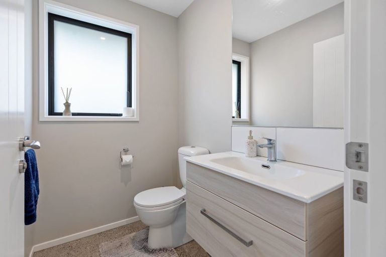 Photo of property in 44b Waikite Road, Welcome Bay, Tauranga, 3112