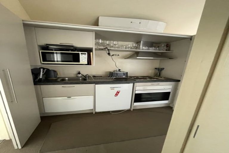 Photo of property in 11 Coronation Street, Belmont, Auckland, 0622