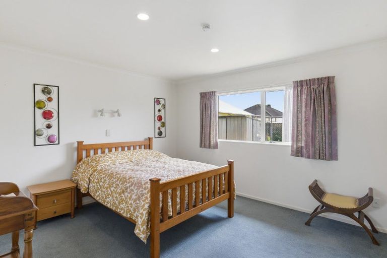 Photo of property in 61b Winchester Street, Levin, 5510