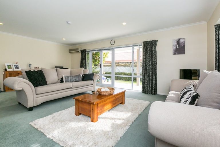 Photo of property in 525a Main North Road, Bay View, Napier, 4104