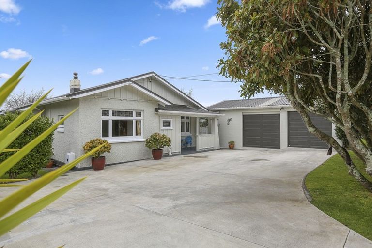 Photo of property in 28 Dorset Avenue, Westown, New Plymouth, 4310