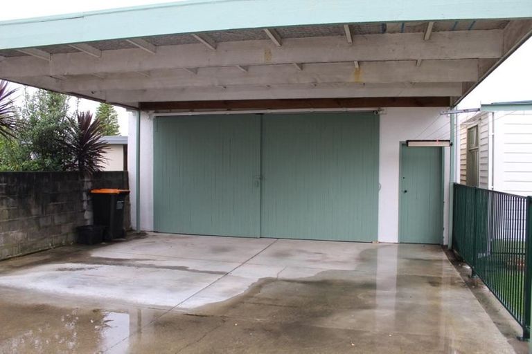 Photo of property in 21 Karamu Avenue, Takaro, Palmerston North, 4410