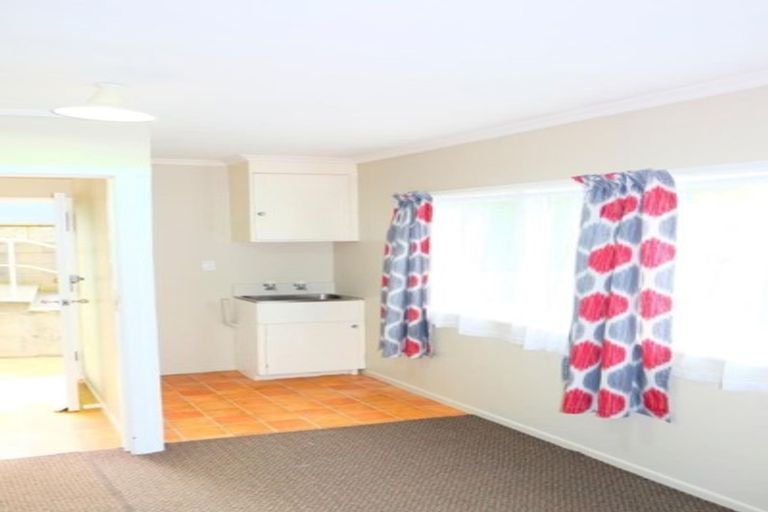 Photo of property in 5a Coates Grove, Silverstream, Upper Hutt, 5019