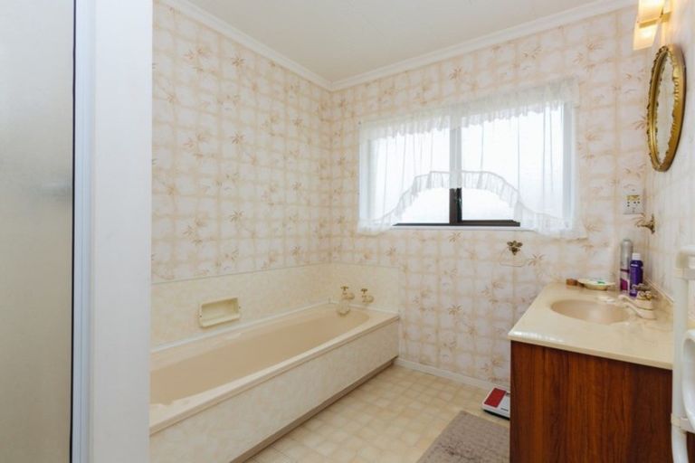 Photo of property in 35d Stafford Street, Waitara, 4320