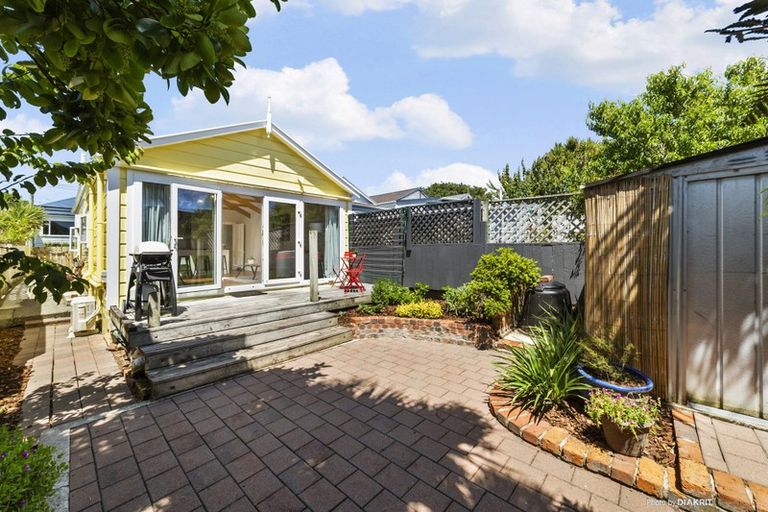 Photo of property in 39 Normanby Street, Newtown, Wellington, 6021