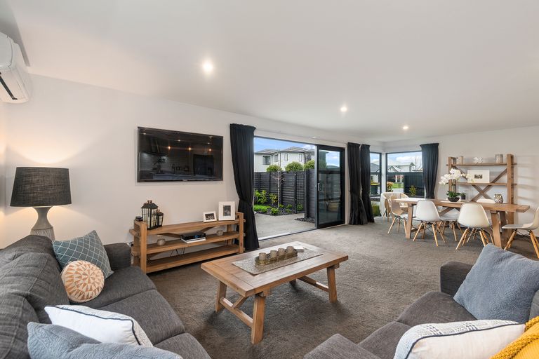 Photo of property in 141 Bibiana Street, Aidanfield, Christchurch, 8025