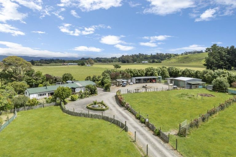 Photo of property in 28 Hanlon Road, Ashhurst, 4884