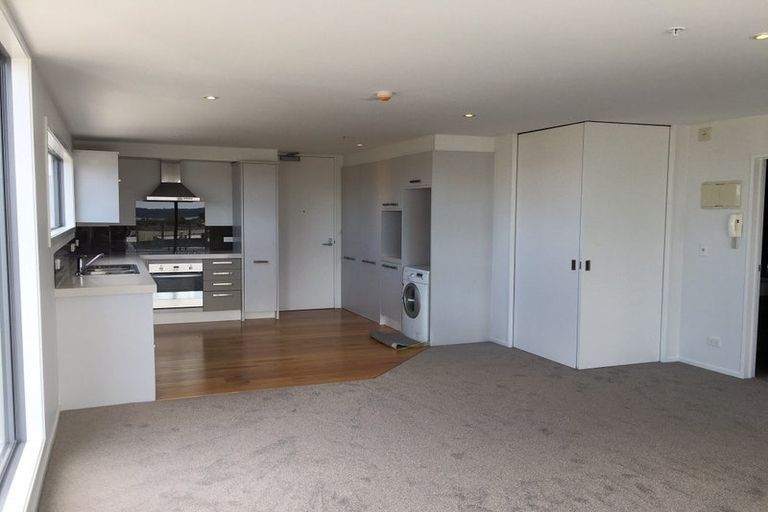 Photo of property in Bella Vista, 3g/84 Gunner Drive, Te Atatu Peninsula, Auckland, 0610