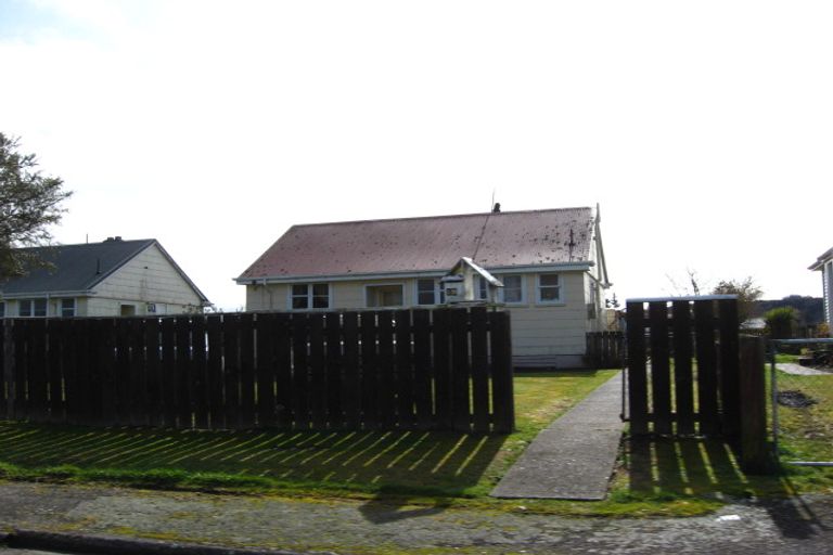 Photo of property in 18 Conlon Street, Reefton, 7830