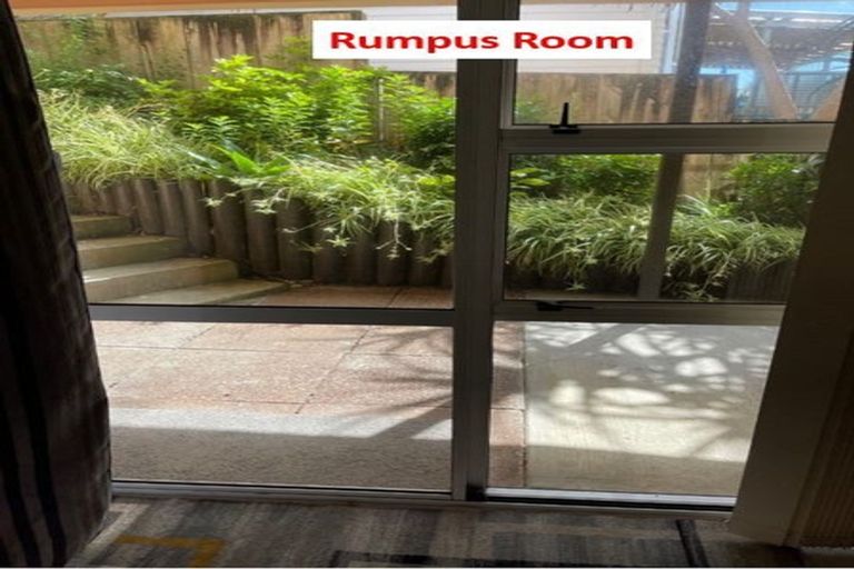 Photo of property in 94 Arran Road, Browns Bay, Auckland, 0630