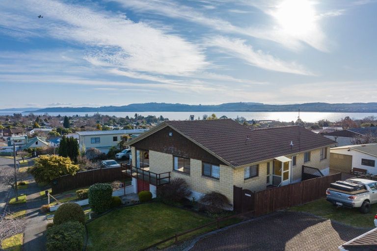 Photo of property in 22 Golders Place, Richmond Heights, Taupo, 3330