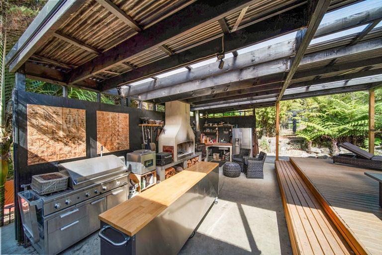 Photo of property in 408 Twilight Road, Brookby, Auckland, 2576