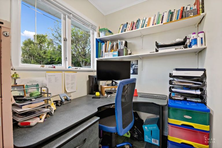 Photo of property in 62 Stottholm Road, Titirangi, Auckland, 0604