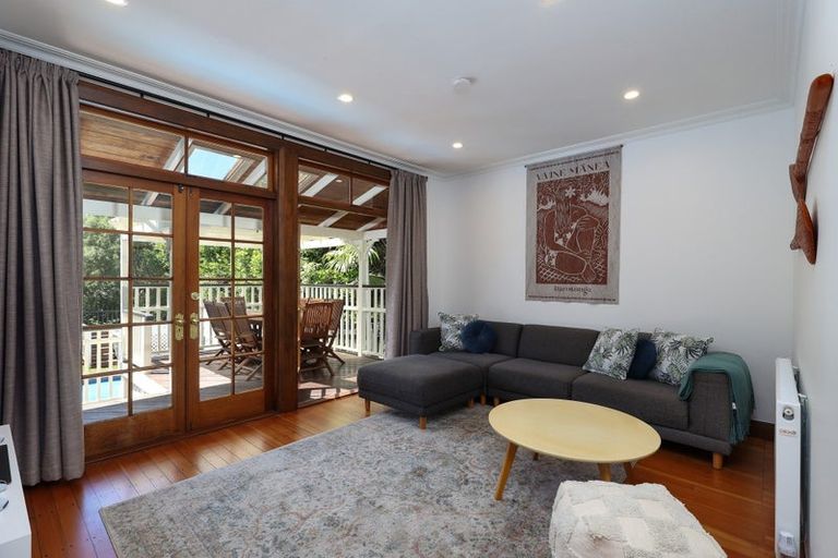 Photo of property in 23 Brougham Street, Nelson South, Nelson, 7010