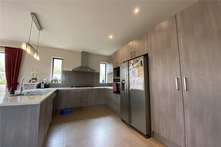 Photo of property in 2 Northbrook Close, Greenhithe, Auckland, 0632