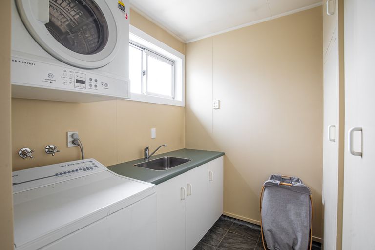 Photo of property in 72 Royal Terrace, Alexandra, 9320