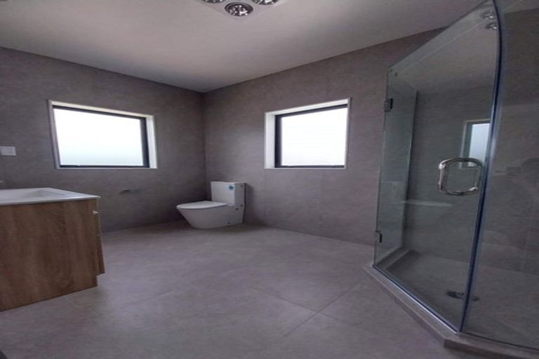 Photo of property in 133a Arran Road, Browns Bay, Auckland, 0630