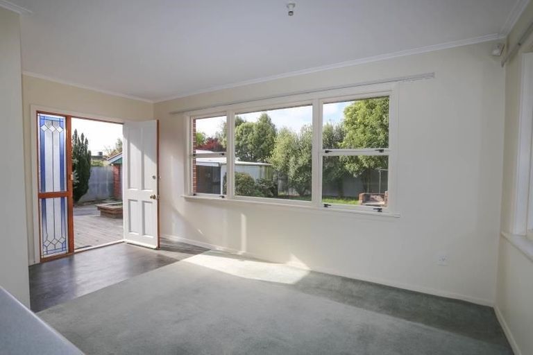 Photo of property in 27 Colesbury Street, Bishopdale, Christchurch, 8053