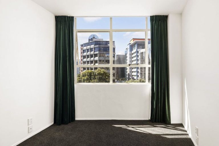 Photo of property in Hume House, 9/152 The Terrace, Wellington Central, Wellington, 6011