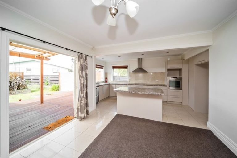 Photo of property in 336 South Road, Hawera, 4610
