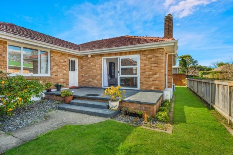 Photo of property in 24 Mcnicol Street, Fairfield, Hamilton, 3214