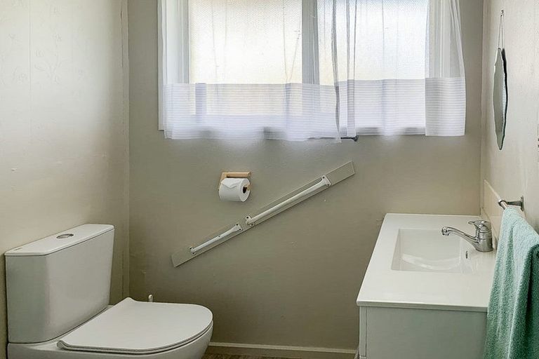 Photo of property in 3-6/5a Harper Street, Parkside, Timaru, 7910