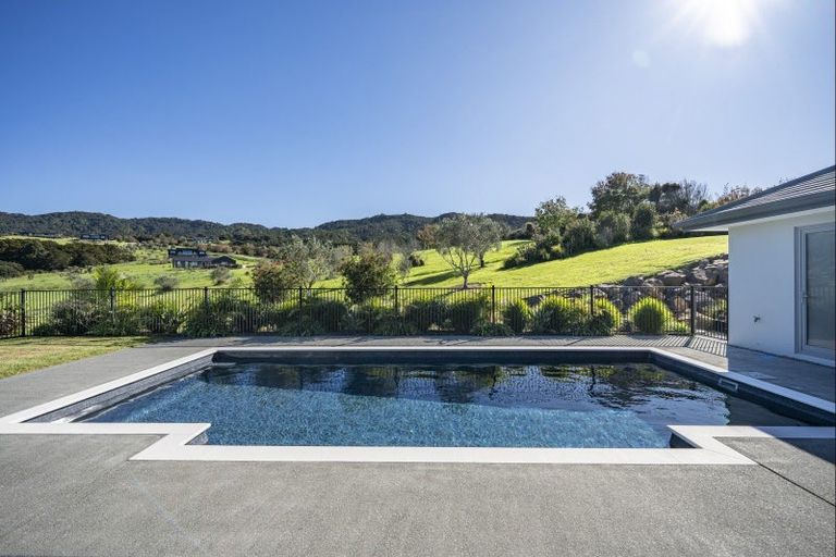 Photo of property in 53 Robert Hastie Drive, Mangawhai, 0573