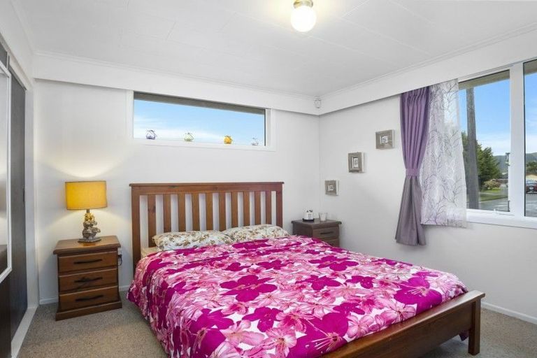 Photo of property in 194 Major Drive, Kelson, Lower Hutt, 5010