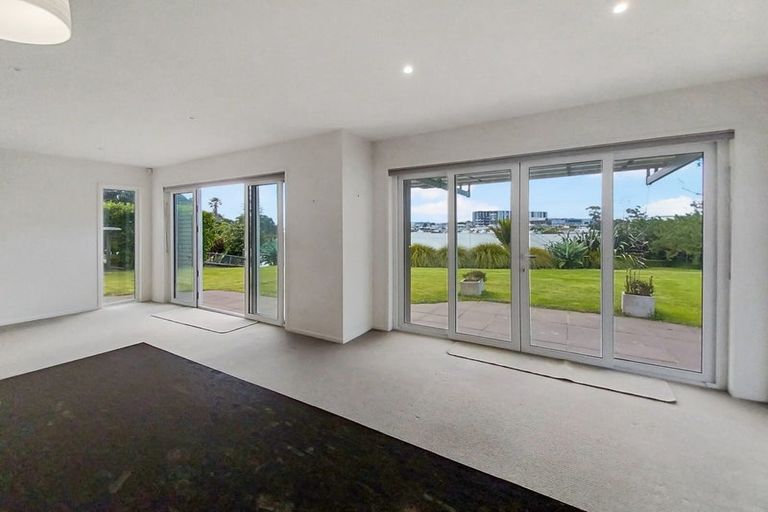 Photo of property in 61b Millen Avenue, Pakuranga, Auckland, 2010