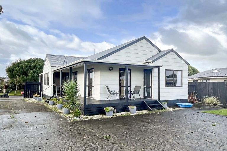Photo of property in 9 Cargill Grove, Kelvin Grove, Palmerston North, 4414