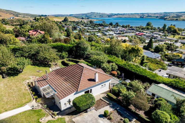Photo of property in 28 Chatham Street, Waihola, Milton, 9073