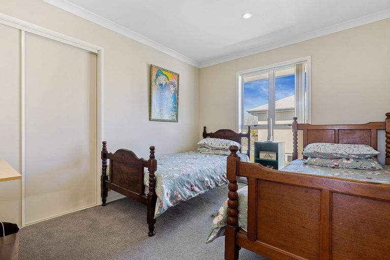 Photo of property in 10 Mcmahon Drive, Aidanfield, Christchurch, 8025