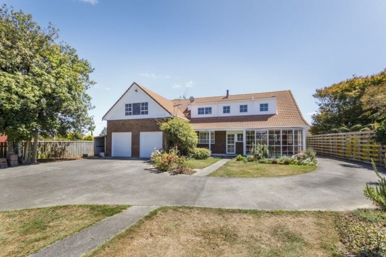 Photo of property in 153/155 High Street, Bulls, 4818