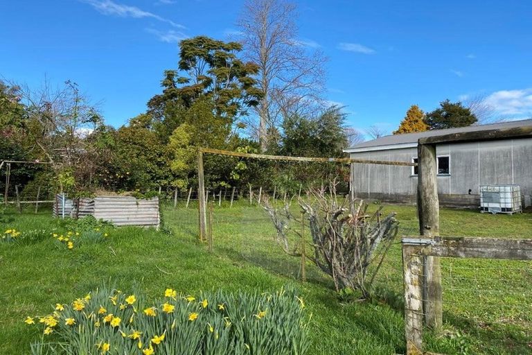 Photo of property in 35 Central Takaka Road, Takaka, 7183