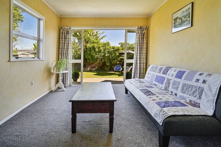 Photo of property in 200 Caroline Place, Mayfair, Hastings, 4122