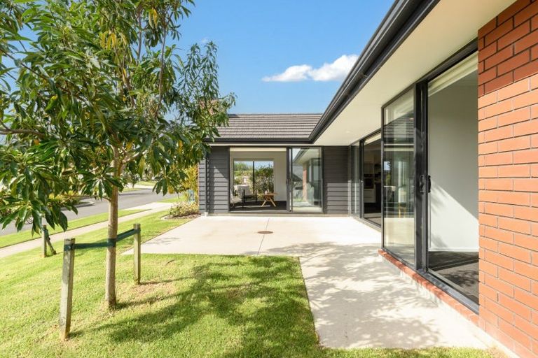 Photo of property in 4 Flounder Drive, Omokoroa, 3114