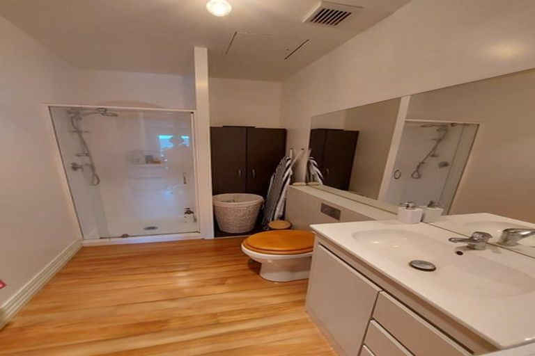 Photo of property in Columbia Apartments, 19/32 Cuba Street, Te Aro, Wellington, 6011