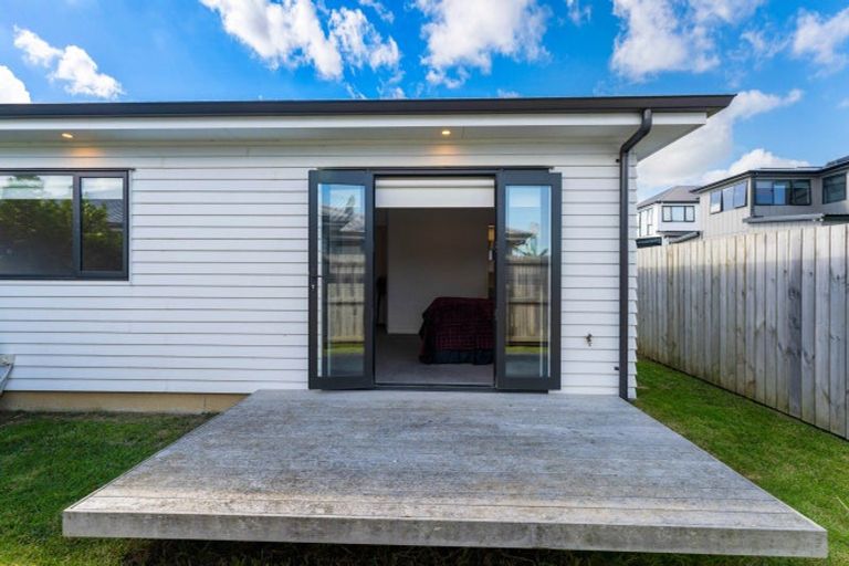 Photo of property in 9 Wheriko Avenue, Glenbrook, 2681