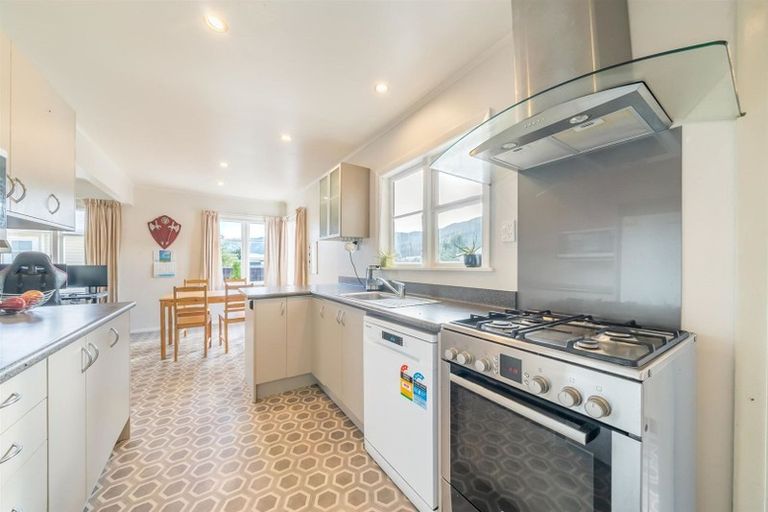 Photo of property in 70 Westminster Road, Wainuiomata, Lower Hutt, 5014