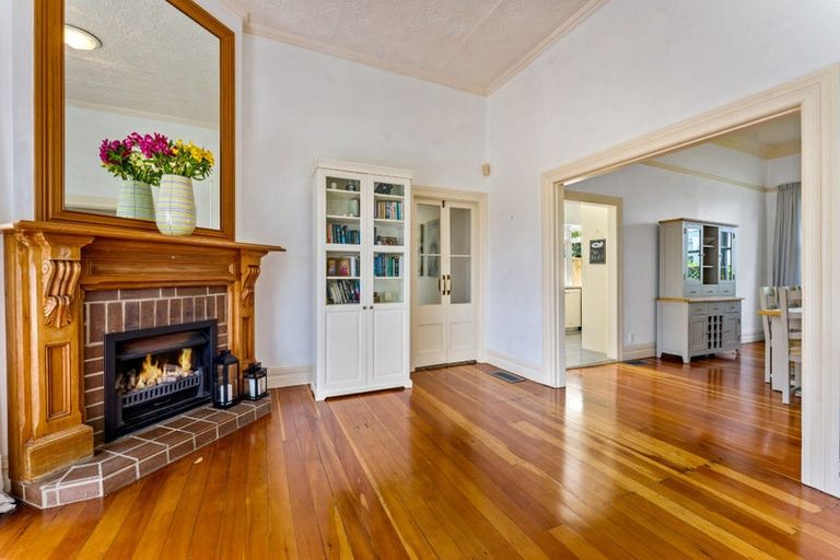 Photo of property in 4 Hinemoa Terrace, Birkenhead, Auckland, 0626