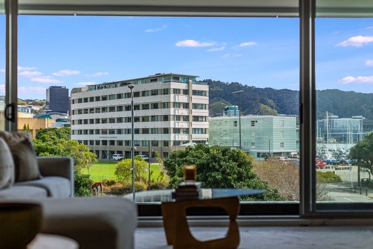 Photo of property in Aqua, 6/74 Oriental Parade, Oriental Bay, Wellington, 6011