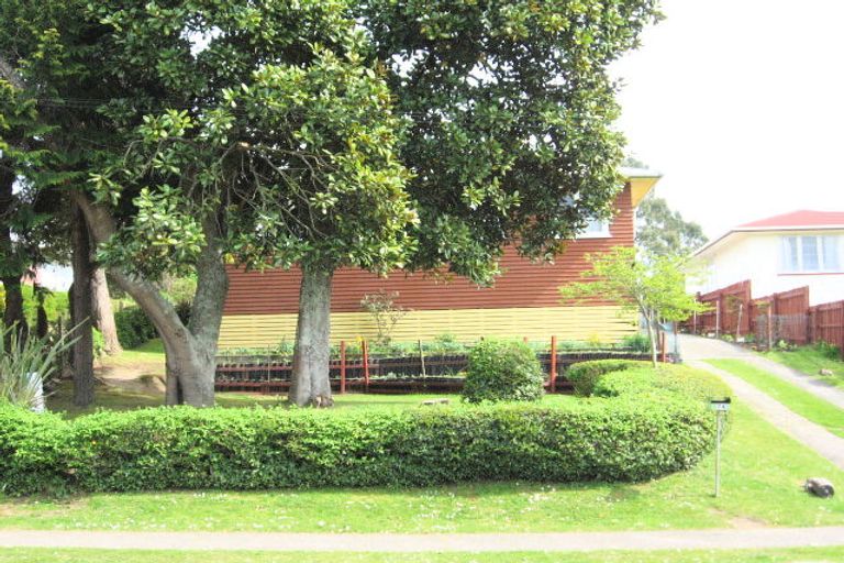 Photo of property in 74 Meadowbank Crescent, Fordlands, Rotorua, 3015