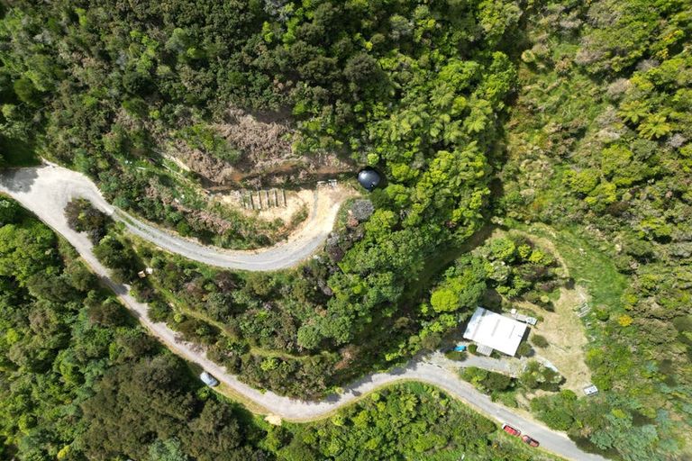 Photo of property in 42 Waimarama Street, Waikawa, Picton, 7220