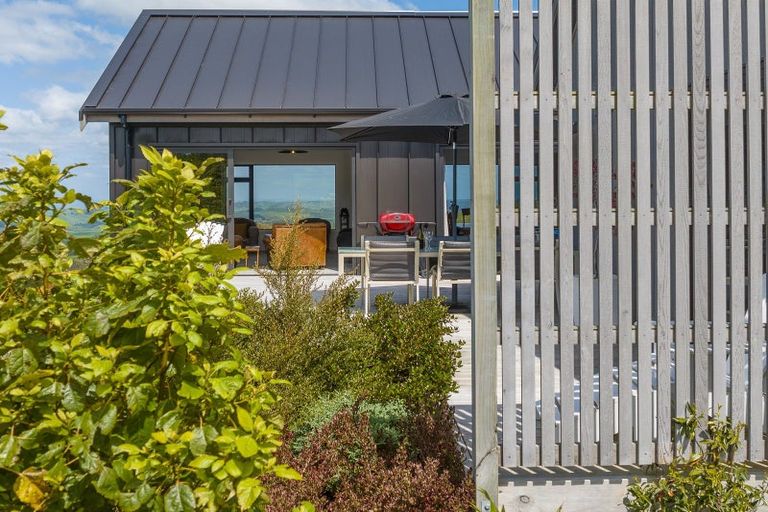 Photo of property in 33 Tiwarawara Lane, Puketotara, Te Awamutu, 3876