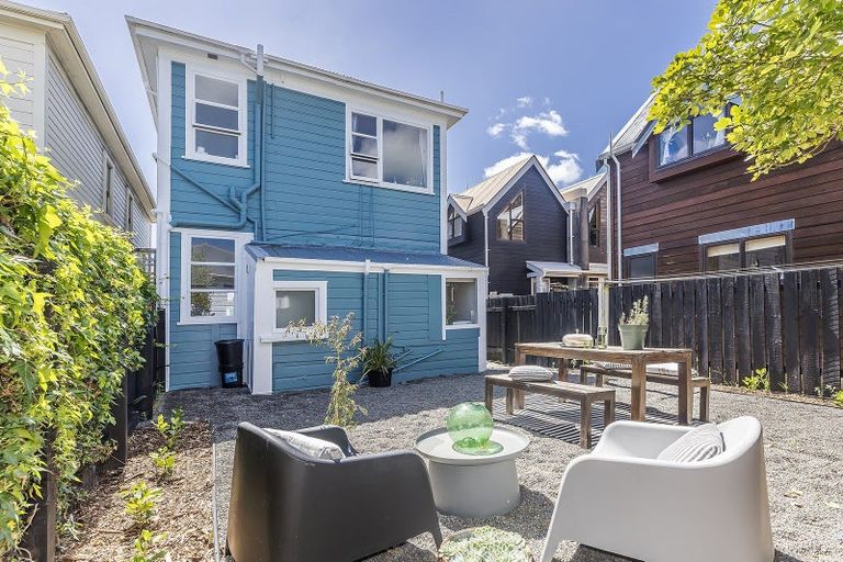 Photo of property in 96 Pirie Street, Mount Victoria, Wellington, 6011