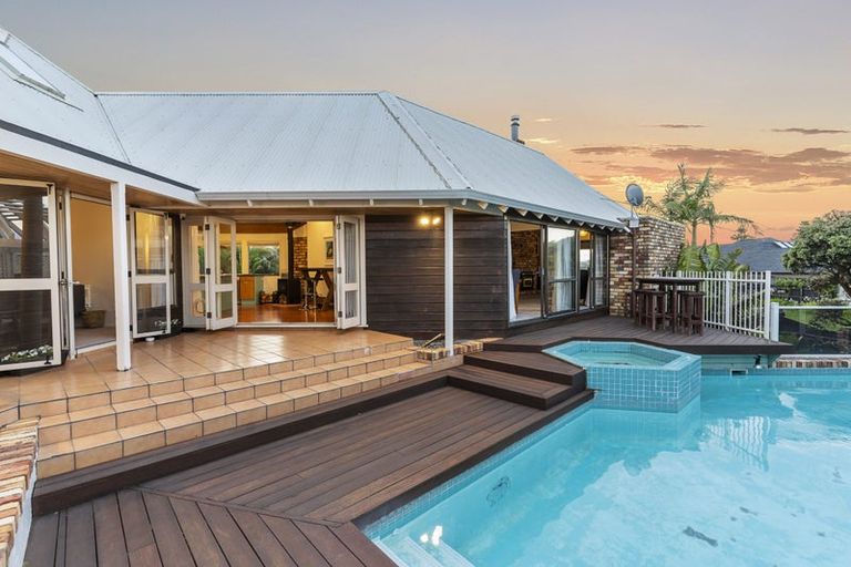 Photo of property in 77a The Parade, Bucklands Beach, Auckland, 2012